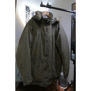 Sierra Designs Khaki Green Parka